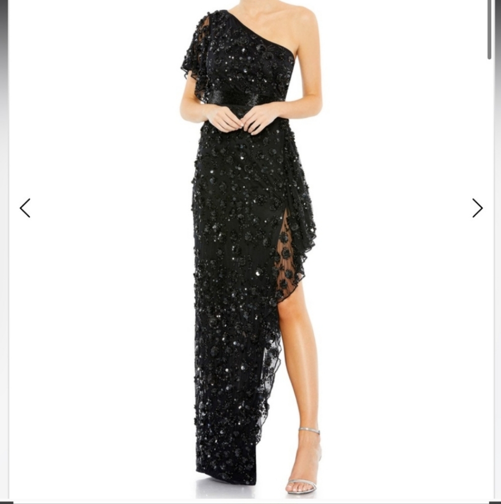 MacDuggal Black Sequin One-Shoulder Gown Size 4